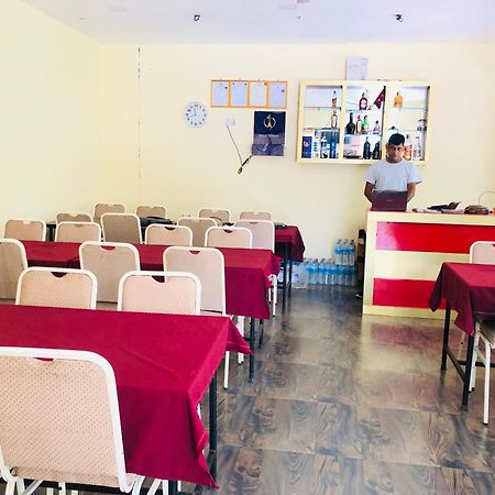 Silent Park Hotel Sauraha Exterior photo